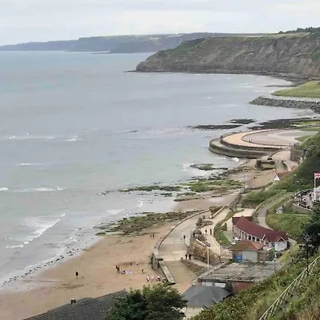 Sitwell Coastal With Free Parking 아파트