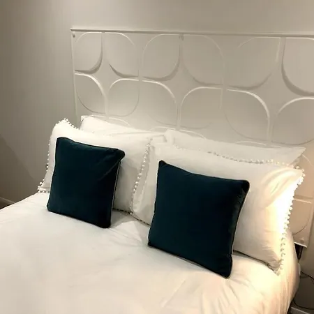 Sitwell Coastal With Free Parking Apartment *