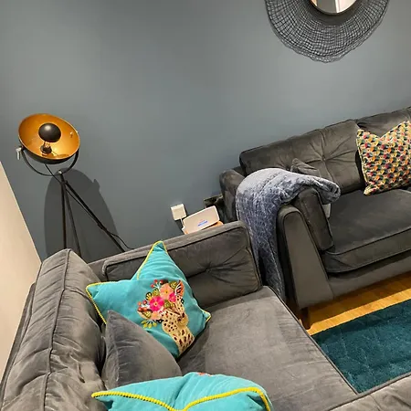 Apartment Sitwell Coastal With Free Parking *